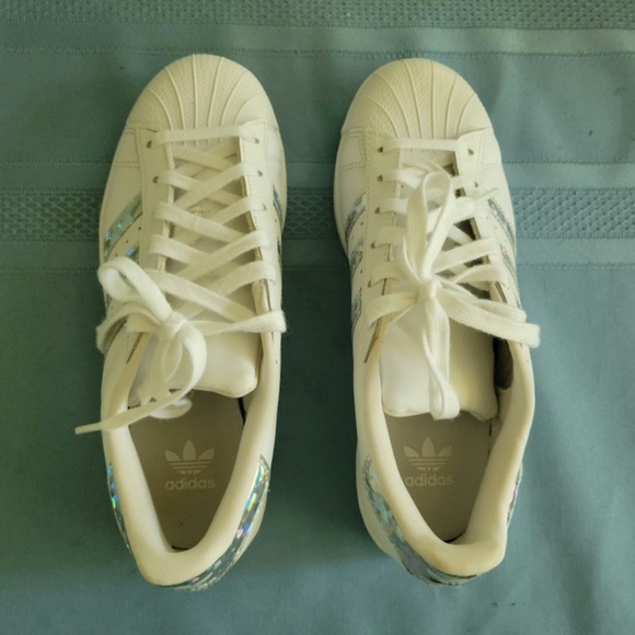 RARE Adidas Superstar J Shell Toe Tennis Sneakers, youth size 4 (women's… - Picture 3 of 15